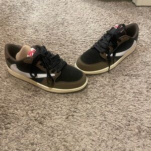 Travis Scott Jordan 1 Low’s